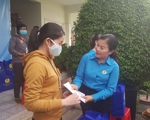 Hơn 2,6 tỉ đồng chăm lo đoàn viên