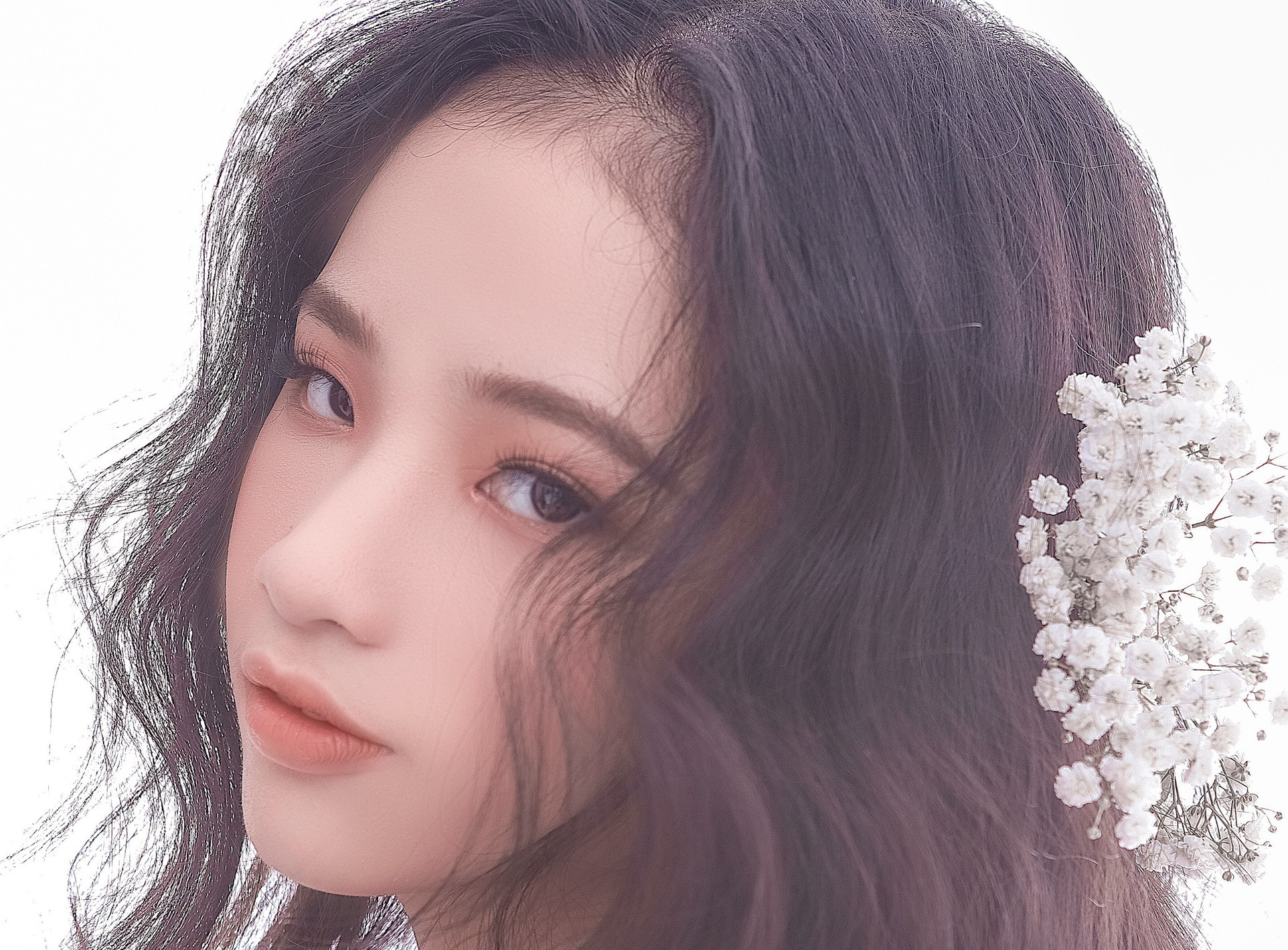Mẫu nhí Bảo Hà hóa "nữ thần mùa xuân"
