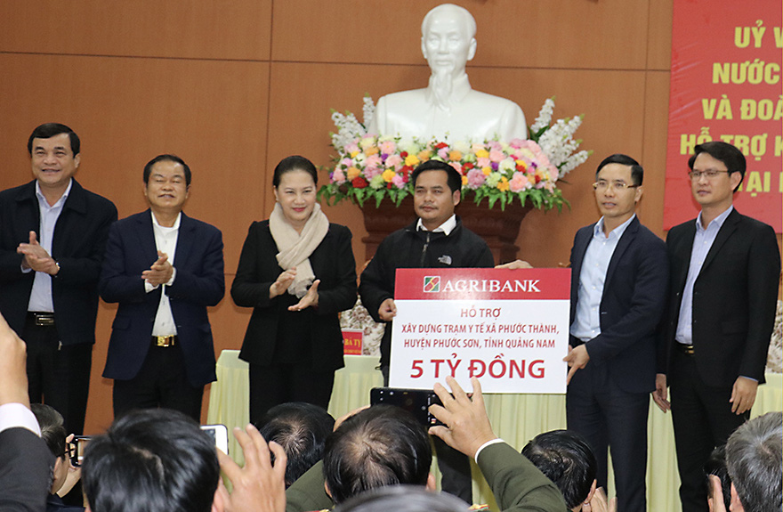 Năm 2020 - Agribank gặt h&aacute;i nhiều giải thưởng trong nước v&agrave; quốc tế - Ảnh 5.