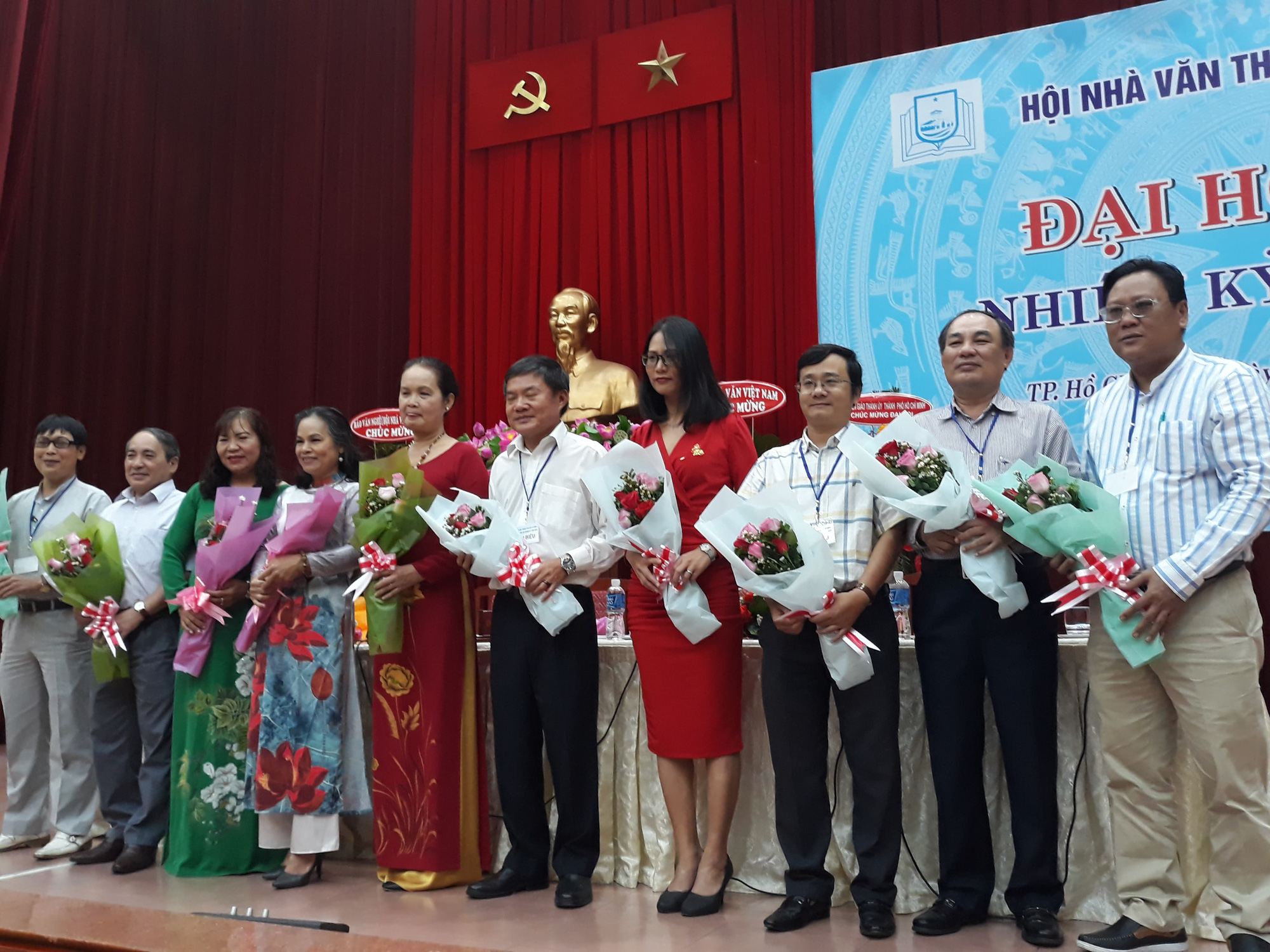 Nhà văn Bích Ngân là tân Chủ tịch Hội Nhà văn TP HCM