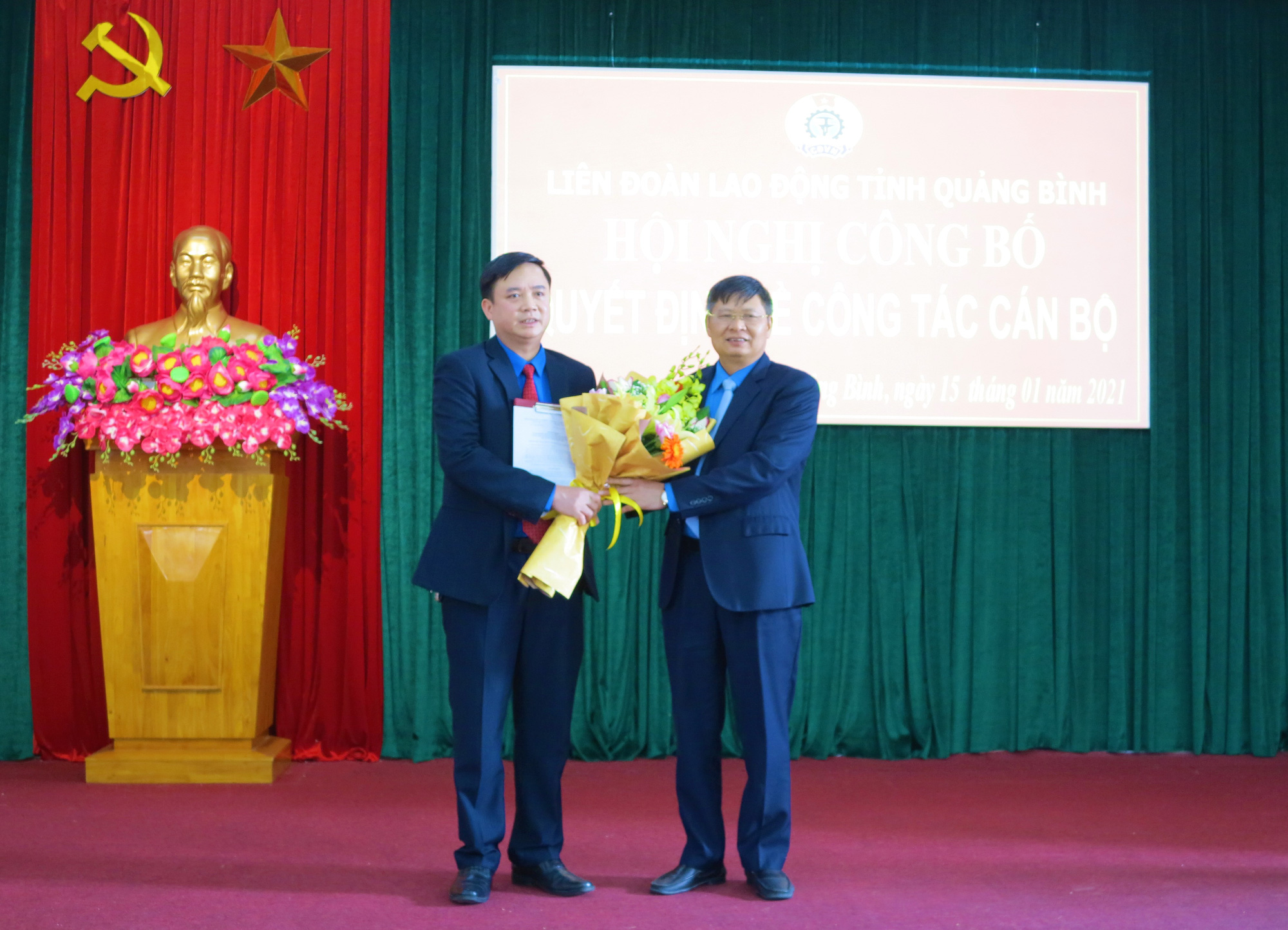 &Ocirc;ng Phạm Tiến Nam giữ chức Chủ tịch LĐLĐ tỉnh Quảng B&igrave;nh - Ảnh 1.