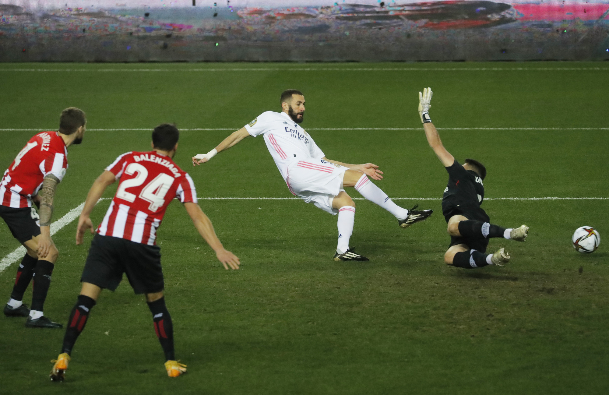 Thua thảm Bilbao, Real Madrid bị loại ở b&aacute;n kết Si&ecirc;u c&uacute;p T&acirc;y Ban Nha - Ảnh 6.