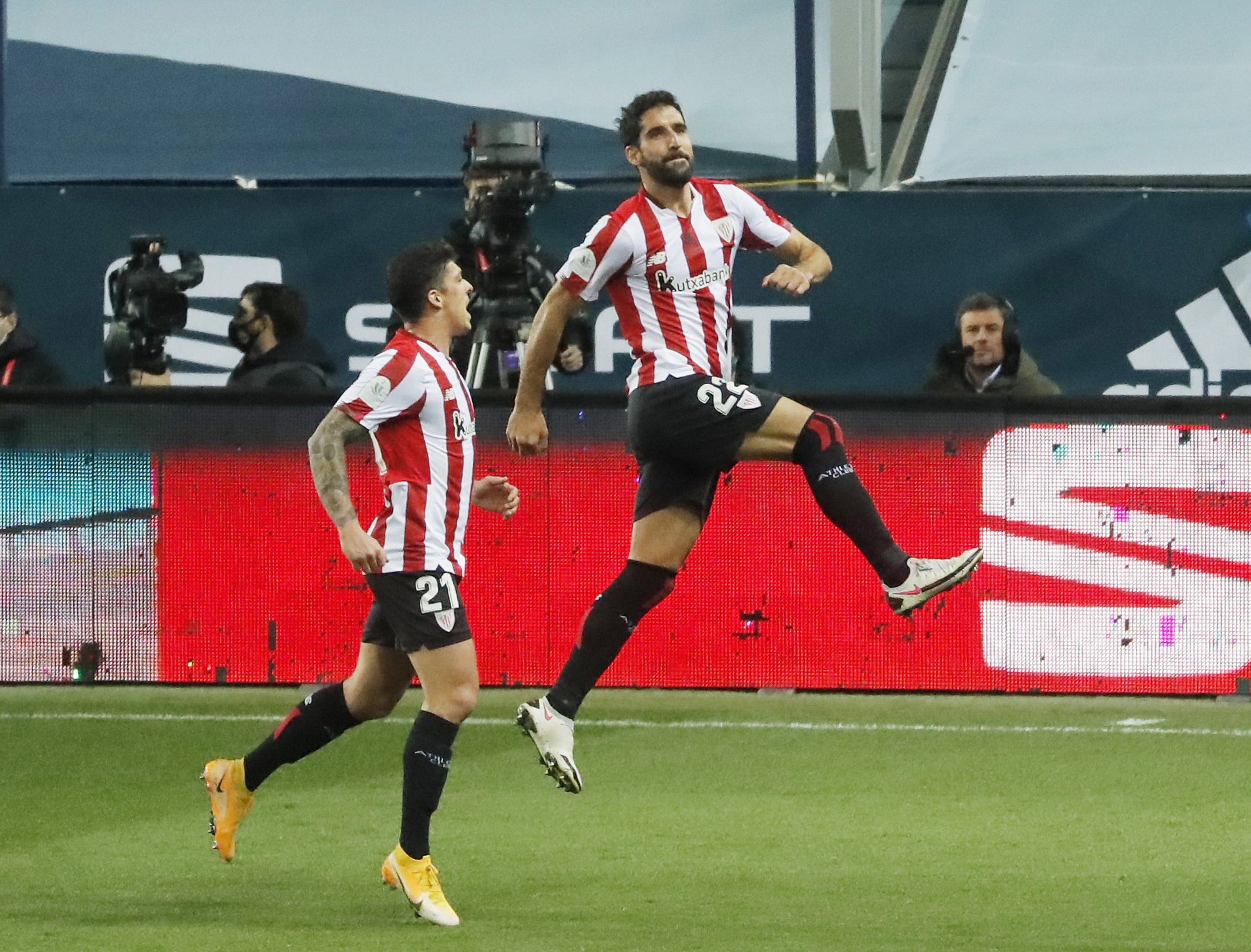 Thua thảm Bilbao, Real Madrid bị loại ở b&aacute;n kết Si&ecirc;u c&uacute;p T&acirc;y Ban Nha - Ảnh 5.