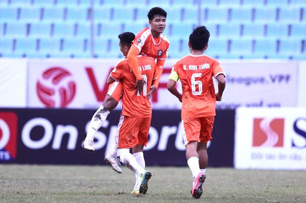 CLB TP HCM "ngậm đắng" ngày ra quân V-League 2021