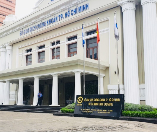 L&yacute; do nghẽn lệnh chứng kho&aacute;n v&agrave;o HOSE - Ảnh 2.