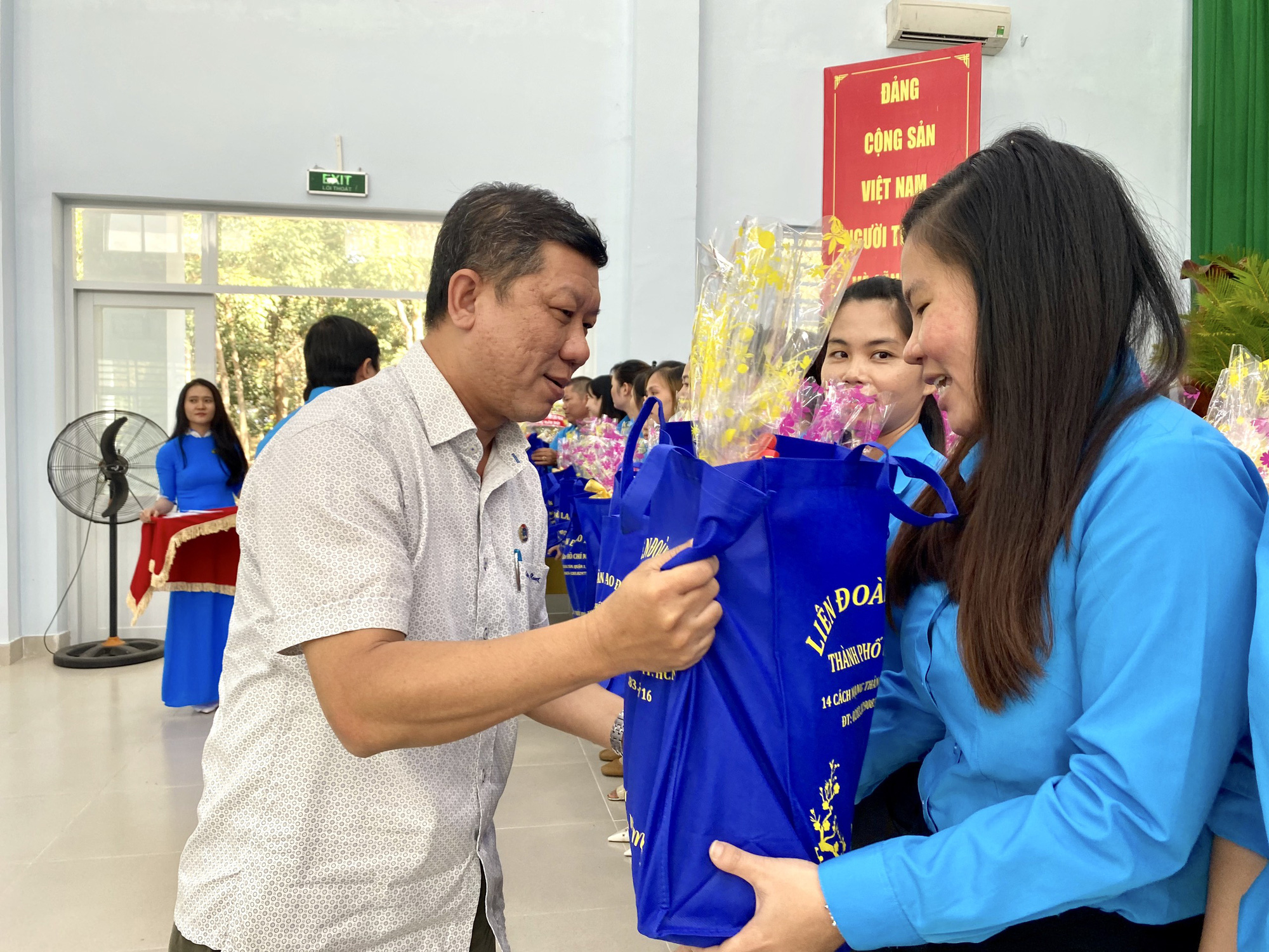 Ấm lòng đoàn viên khó khăn