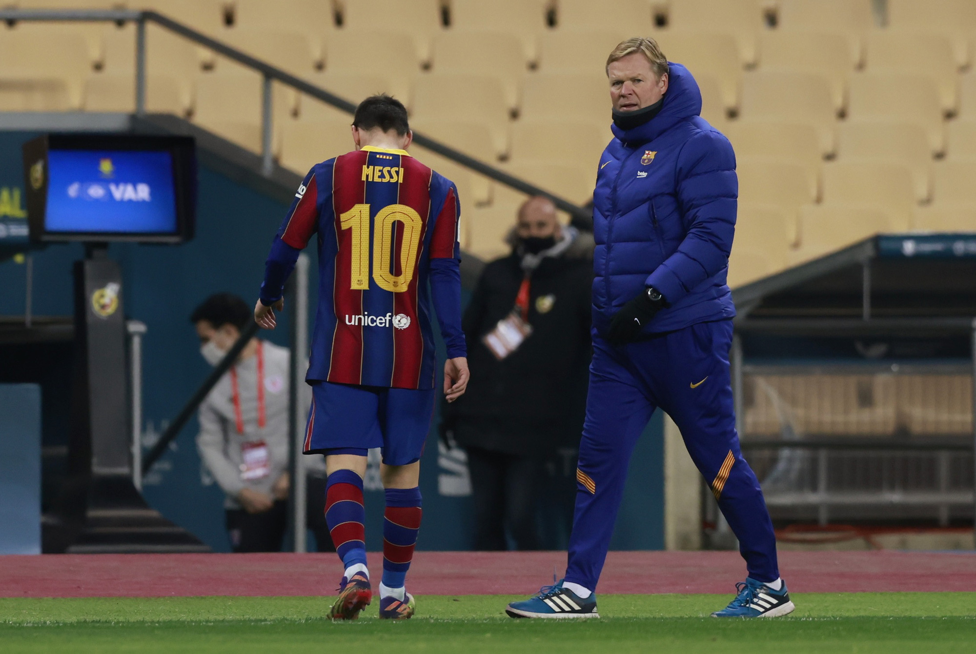 Messi bị đuổi, Barcelona đại bại ở Siêu cúp Tây Ban Nha - Ảnh 2.