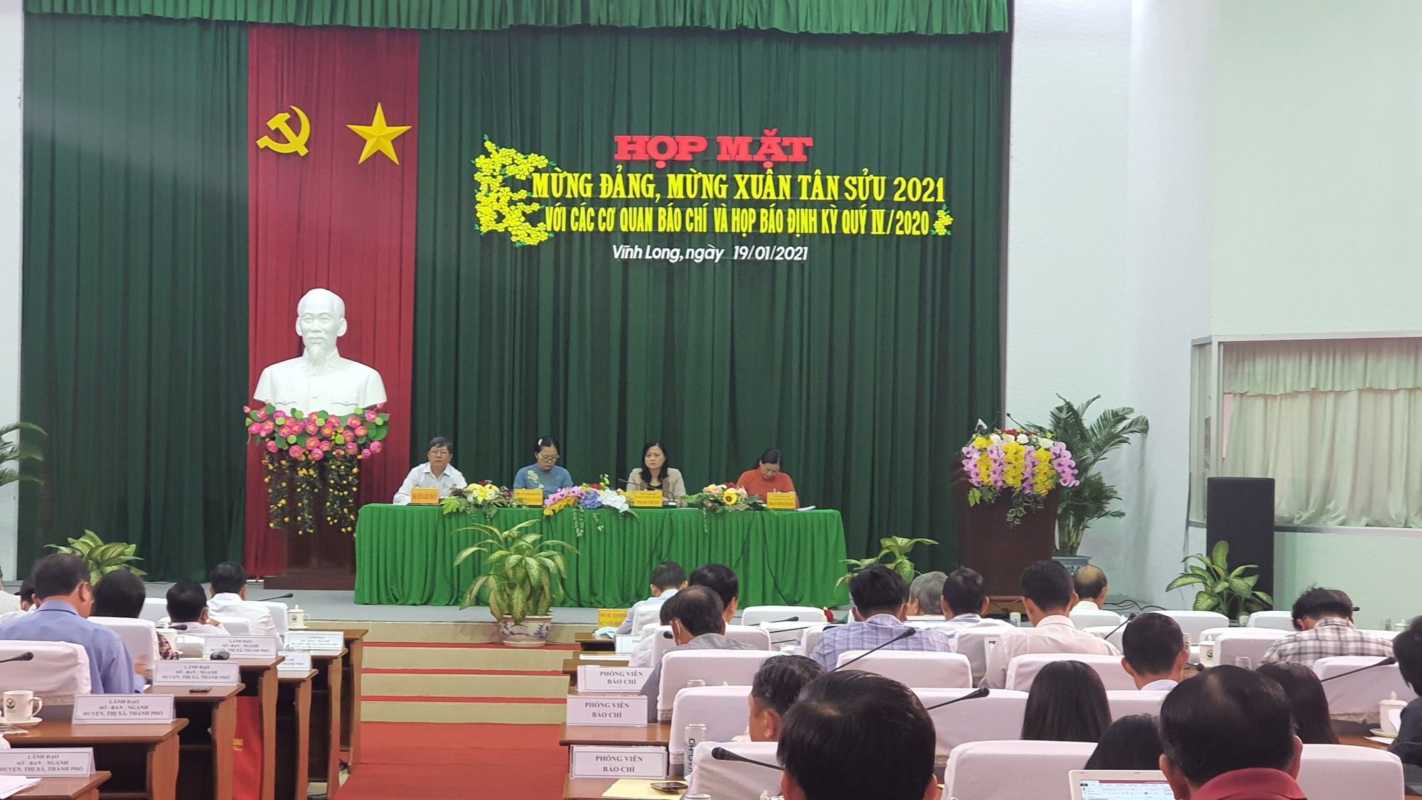 N&Oacute;NG: Bệnh nh&acirc;n 1440 lại t&aacute;i dương t&iacute;nh ở lần x&eacute;t nghiệm thứ 13 - Ảnh 1.
