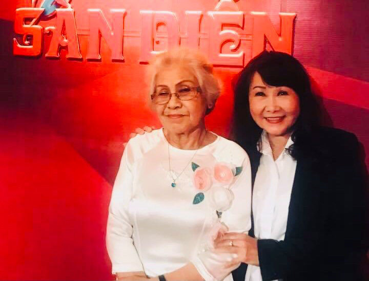 Mai V&agrave;ng nh&acirc;n &aacute;i thăm NSƯT Ca L&ecirc; Hồng sau ca phẫu thuật vi&ecirc;m t&uacute;i mật - Ảnh 6.