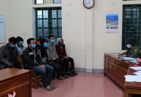 Đêm tối, 7 người nhập cảnh trái phép qua biên giới để trốn cách ly Covid-19 - Ảnh 1.