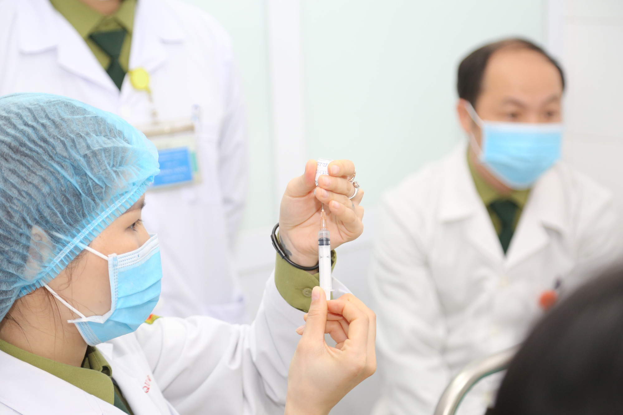 Đ&agrave; Nẵng c&oacute; 1 ca mắc Covid-19, ch&iacute;nh thức thử nghiệm vắc-xin Covivac - Ảnh 1.