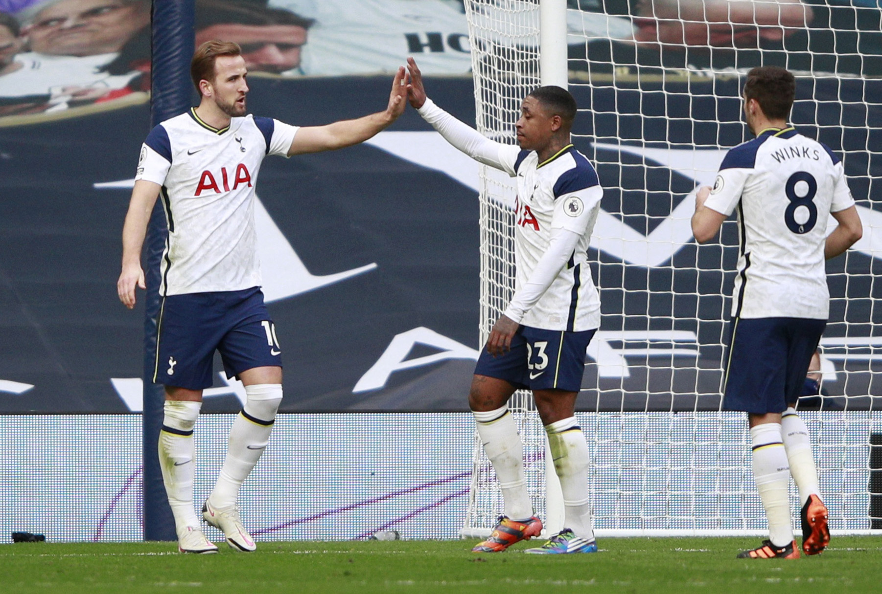 Son Heung-min chạm mốc 100 b&agrave;n thắng, Tottenham bay bổng Top 3 Ngoại hạng - Ảnh 4.