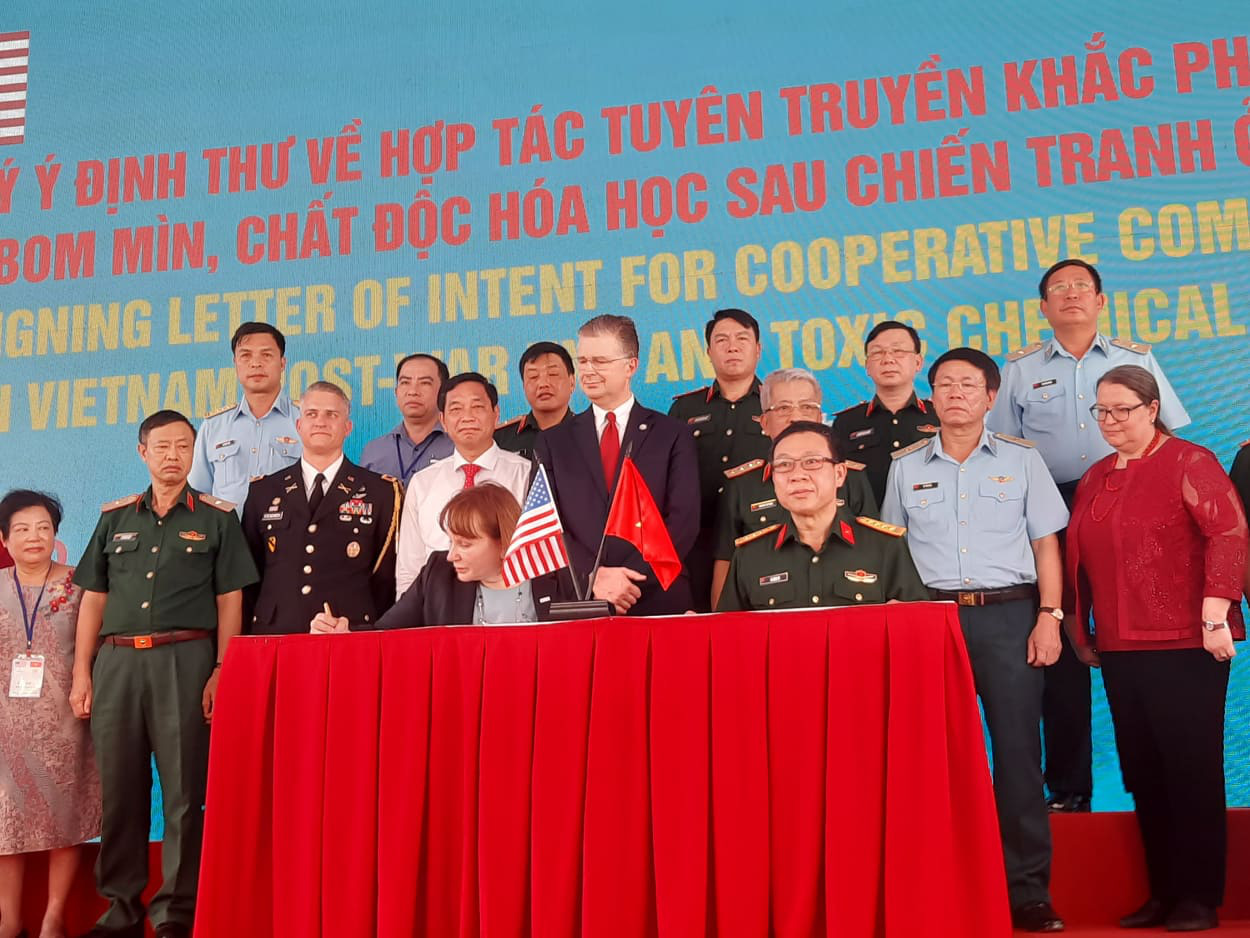 Mỹ viện trợ kh&ocirc;ng ho&agrave;n lại 65 triệu USD hỗ trợ nạn nh&acirc;n chất độc da cam tại Việt Nam - Ảnh 1.