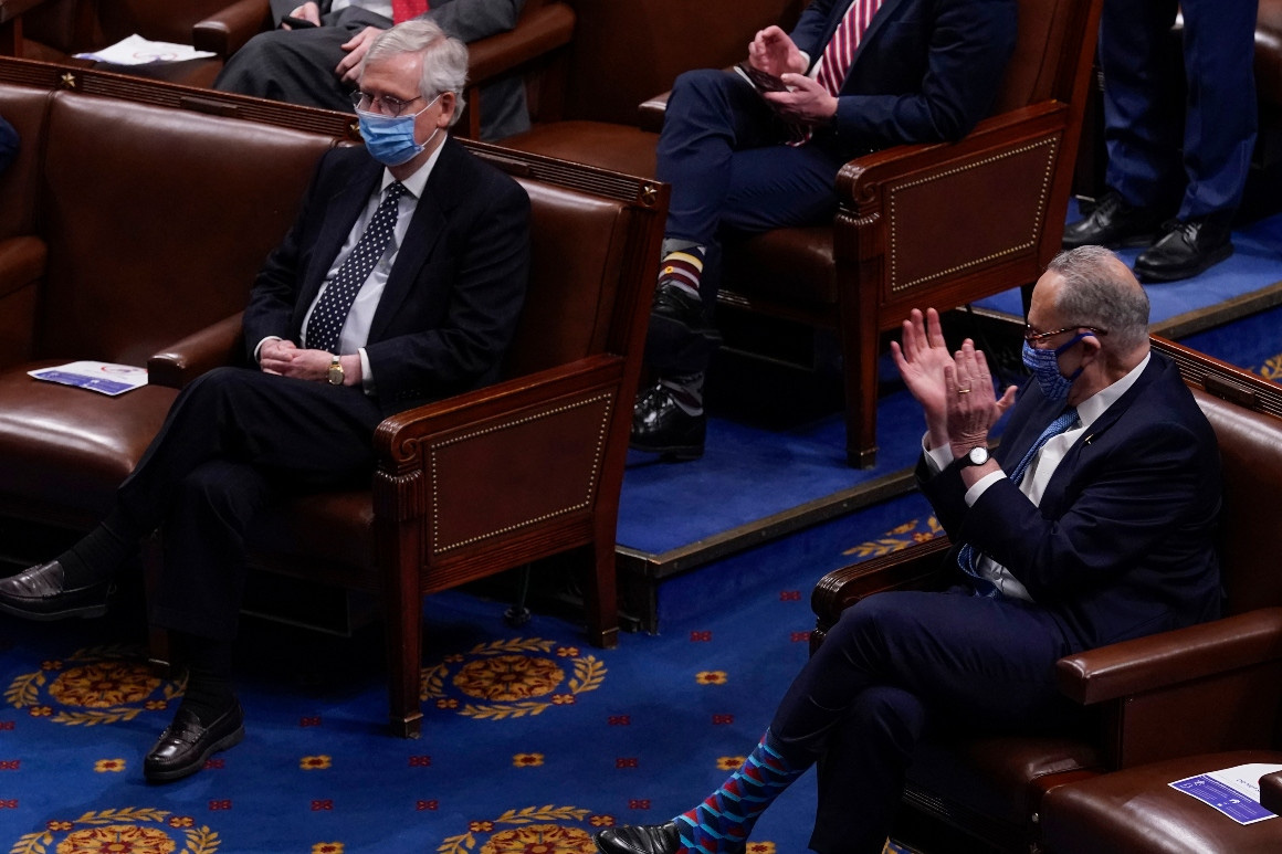 Phiên xử luận tội: Lãnh đạo phe đa số Thượng viện quay lưng với ông Trump