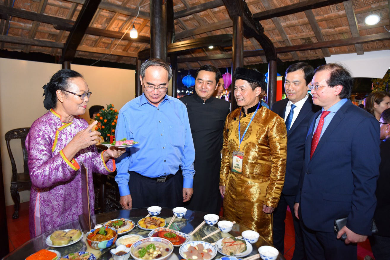 Ưu đ&atilde;i &ldquo;thả ga&rdquo; tại gian h&agrave;ng Vietravel trong Lễ hội Tết Việt 2021 - Ảnh 3.