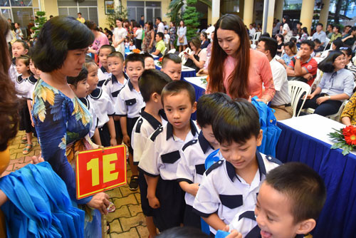 Gian nan t&igrave;m gi&aacute;o vi&ecirc;n cho chương tr&igrave;nh mới - Ảnh 1.