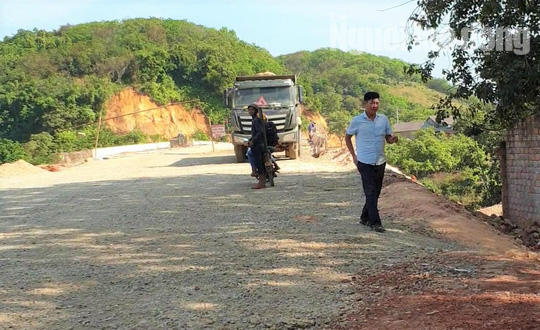Dừng ngay việc ngang nhiên lập chốt thu tiền xe qua cầu đang xây dựng - Ảnh 7.