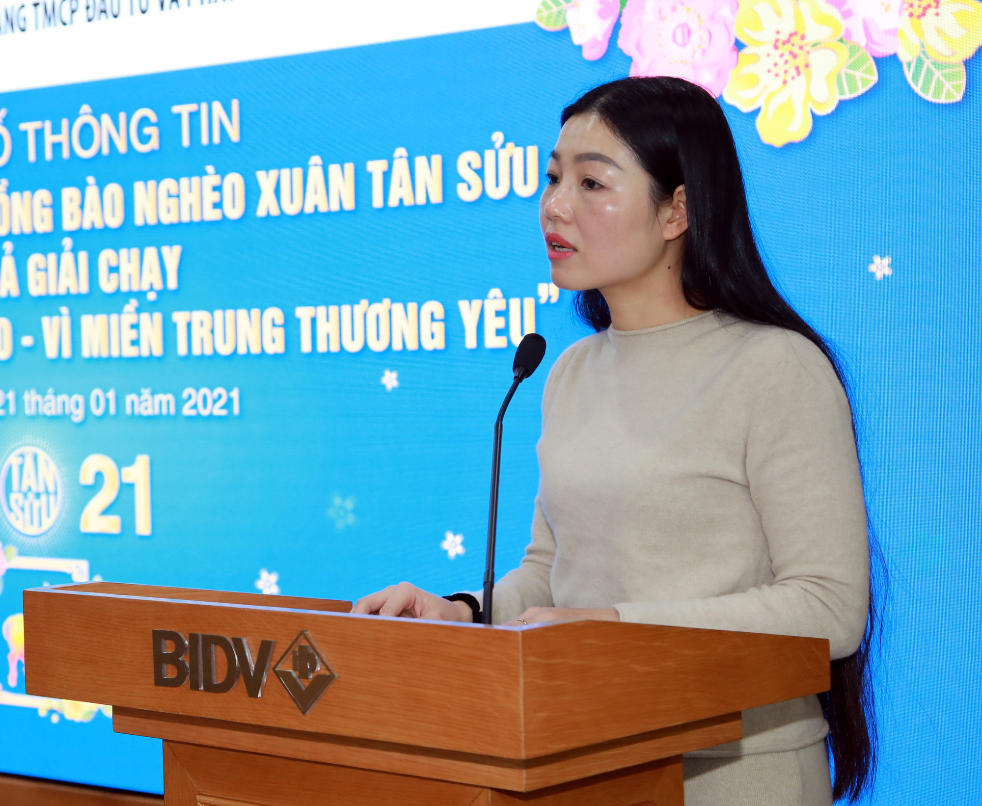 60.000 suất qu&agrave; Tết sẽ được trao tận tay người ngh&egrave;o - Ảnh 3.