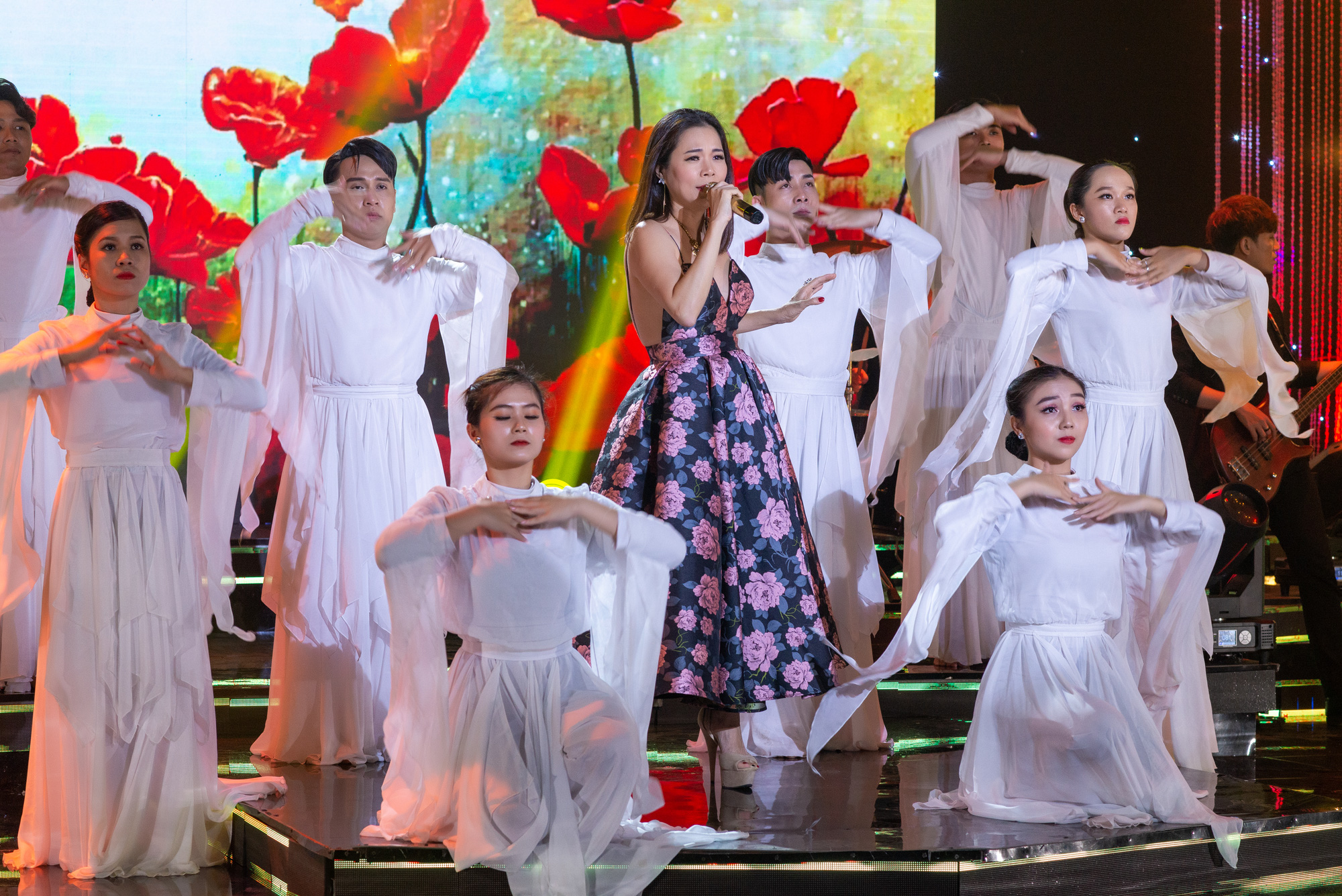 "Chim sơn ca đất Quảng" Thanh Trà gửi ấm áp trong Xuân về miền Trung