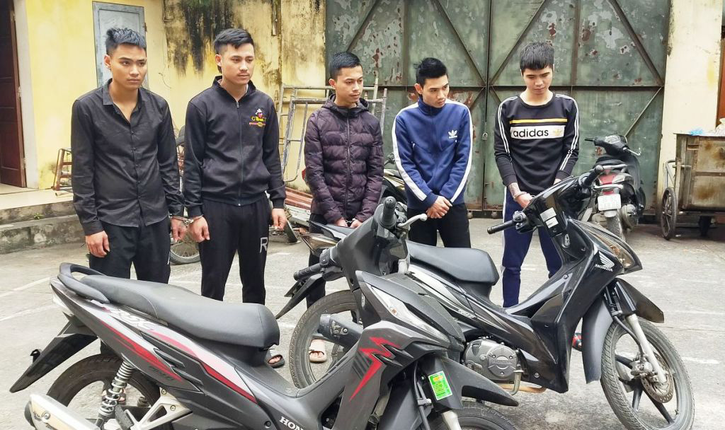 Bắt nhóm thanh niên do Bảo "chó" cầm đầu đuổi bắn người gây náo loạn đường phố