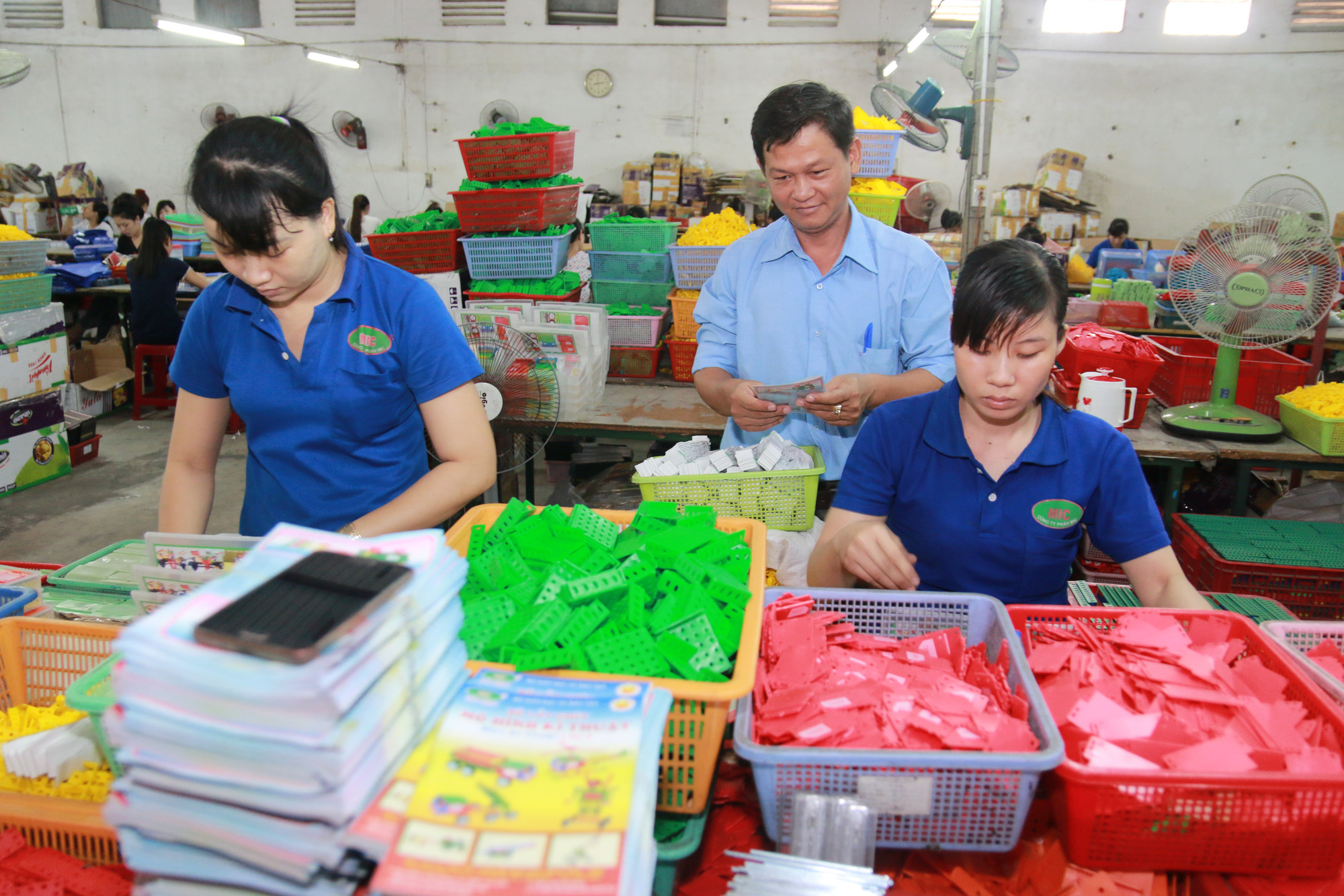 Hướng dẫn mới về mức lương, phụ cấp lương trong hợp đồng lao động