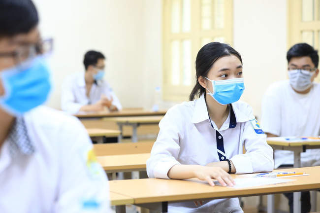 Trường ĐH Kinh tế - Luật ưu tiên tuyển thẳng thí sinh giỏi nhất trường THPT