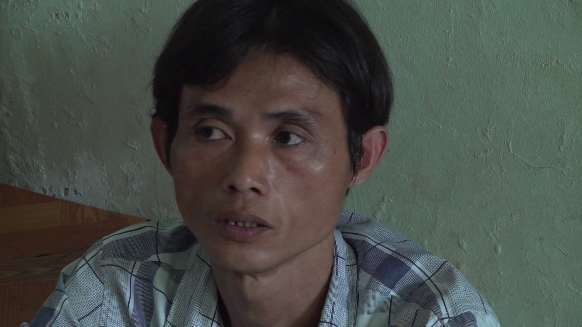 CLIP: Công an Cà Mau tung lực lượng phá chuyên án lớn, bắt nhiều đối tượng nguy hiểm - Ảnh 3.