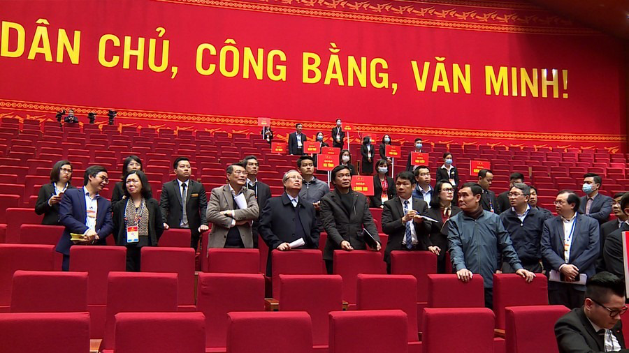 Ông Trần Quốc Vượng kiểm tra, tổng duyệt công tác chuẩn bị cho Đại hội XIII của Đảng - Ảnh 1.