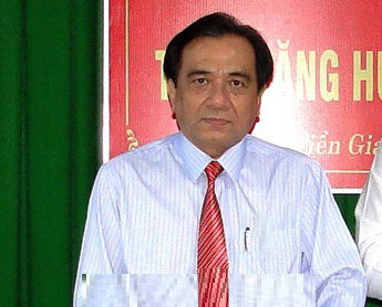 NÓNG: Bắt khẩn cấp Chánh Văn phòng Sở Y tế Tiền Giang