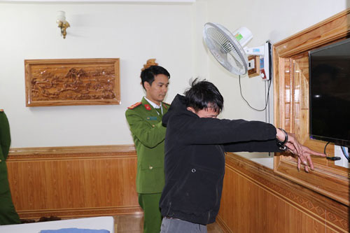 Tống tiền bằng clip sex, xử lý ra sao?