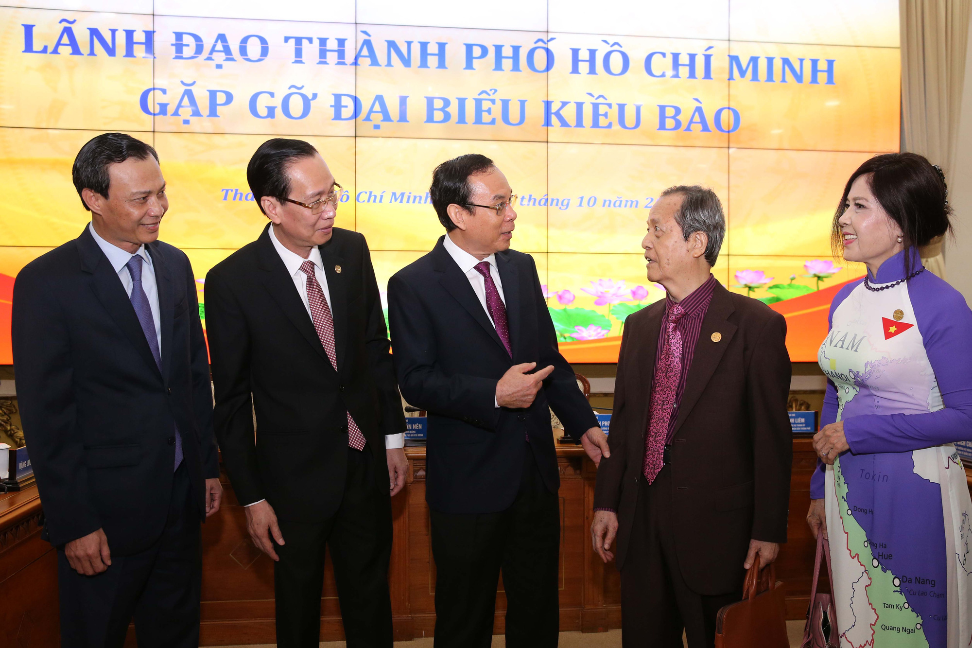 Kỳ vọng Đại hội XIII của Đảng: T&acirc;m huyết từ kiều b&agrave;o - Ảnh 1.