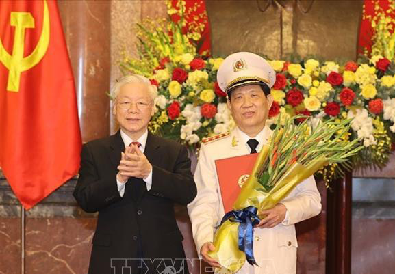Thứ trưởng Bộ Công an Nguyễn Văn Sơn được thăng quân hàm Thượng tướng