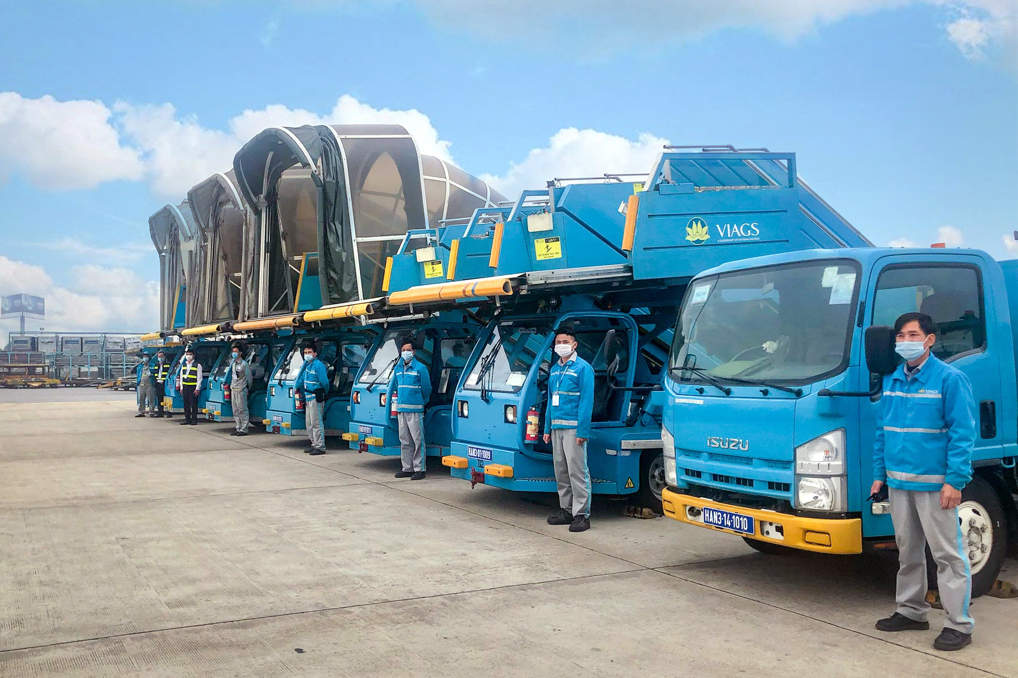 Ng&agrave;y bay cao điểm nhất phục vụ đại biểu dự Đại hội Đảng XIII - Ảnh 5.