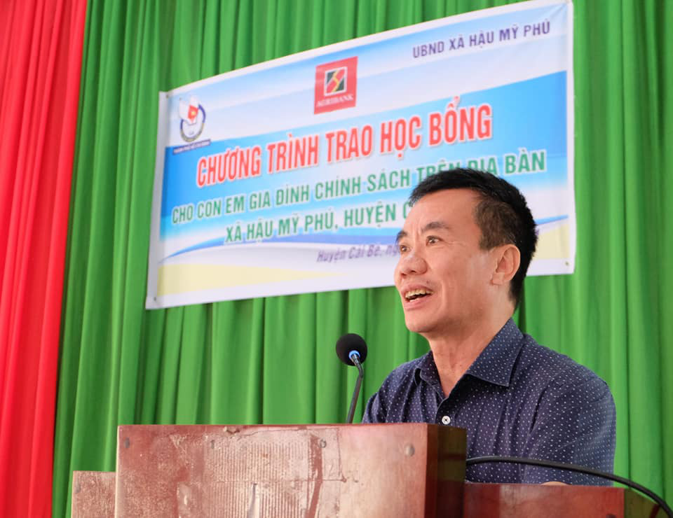 Hơn 200 suất học bổng được trao cho con em gia đ&igrave;nh ch&iacute;nh s&aacute;ch - Ảnh 2.