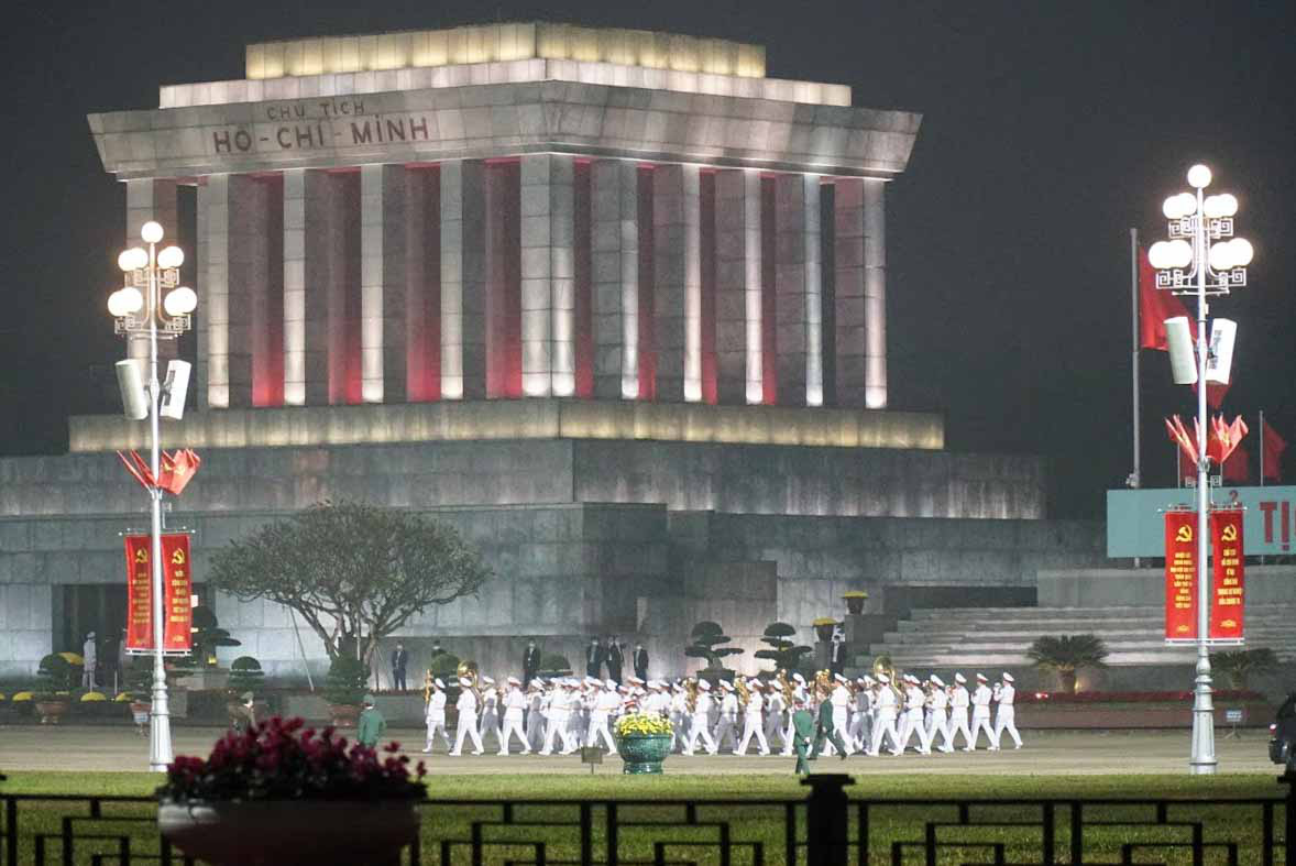 Cận cảnh: Dẫn đo&agrave;n đại biểu dự Đại hội XIII - Ảnh 1.