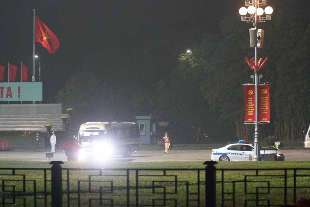 Cận cảnh: Dẫn đo&agrave;n đại biểu dự Đại hội XIII - Ảnh 3.