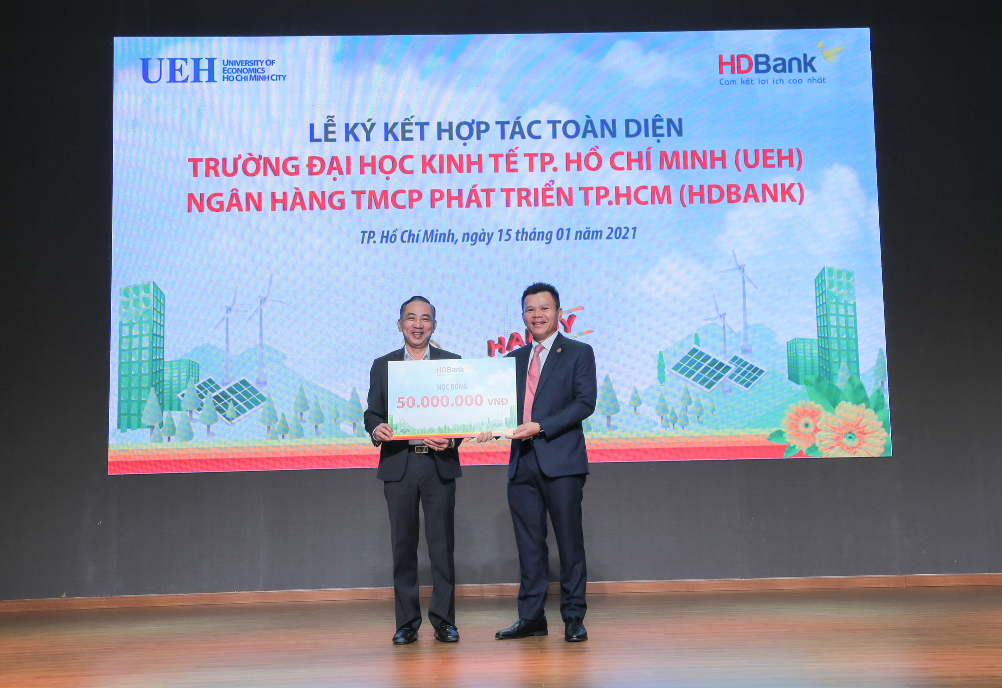 HDBank k&yacute; hợp t&aacute;c chiến lược với c&aacute;c trường đại học - Ảnh 2.