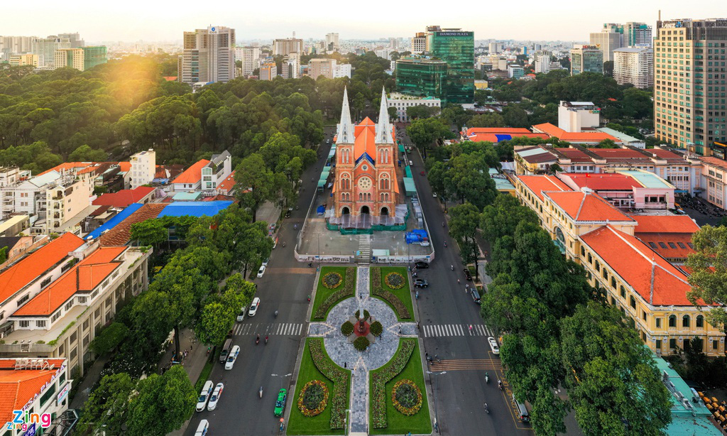 10 địa điểm h&uacute;t kh&aacute;ch nước ngo&agrave;i ở TP HCM - Ảnh 10.