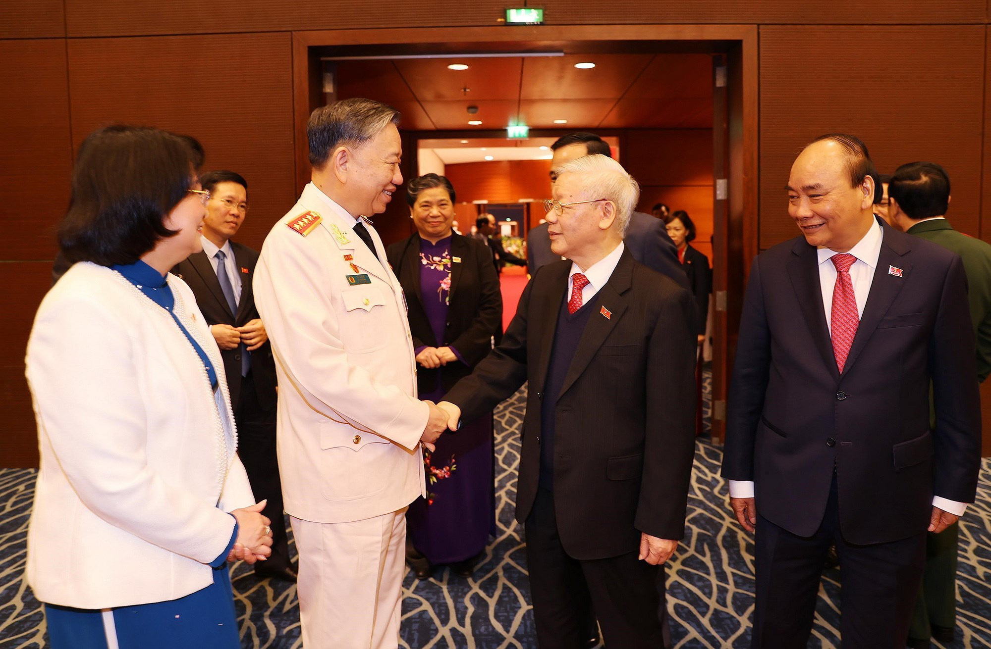 Chùm ảnh: Tổng Bí thư, Chủ tịch nước và các đại biểu dự phiên trù bị Đại hội XIII - Ảnh 4.