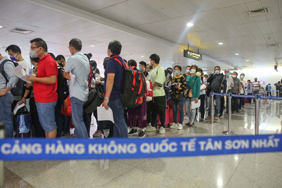 Lại lo quá tải sân bay dịp Tết
