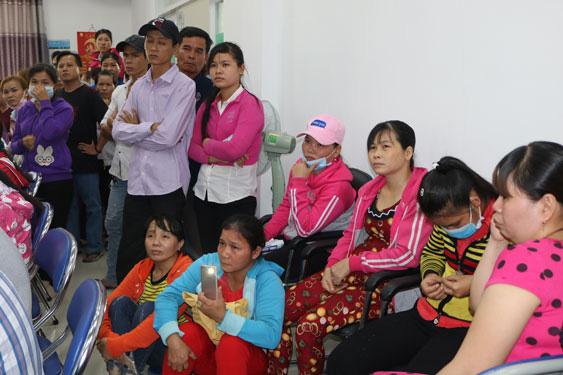 207 doanh nghiệp được vay để trả lương người lao động ngừng việc