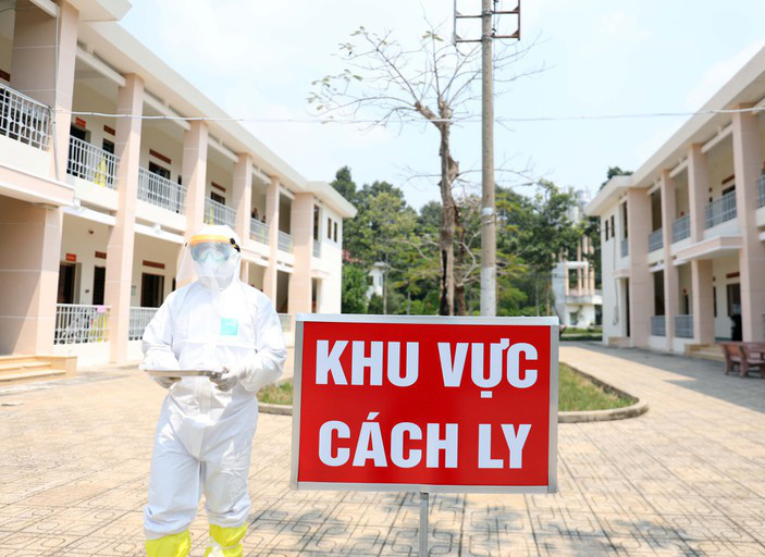 Phát hiện 2 ca mắc Covid-19 cách ly ở TP HCM