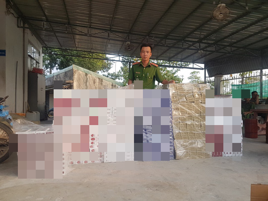 Phát hiện công an, 3 kẻ làm chuyện mờ ám bỏ của chạy lên núi - Ảnh 1.