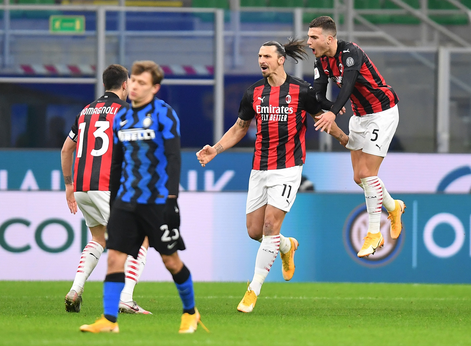 Người h&ugrave;ng Ibrahimovic h&oacute;a tội đồ, AC Milan bị loại ở C&uacute;p quốc gia &Yacute; - Ảnh 2.