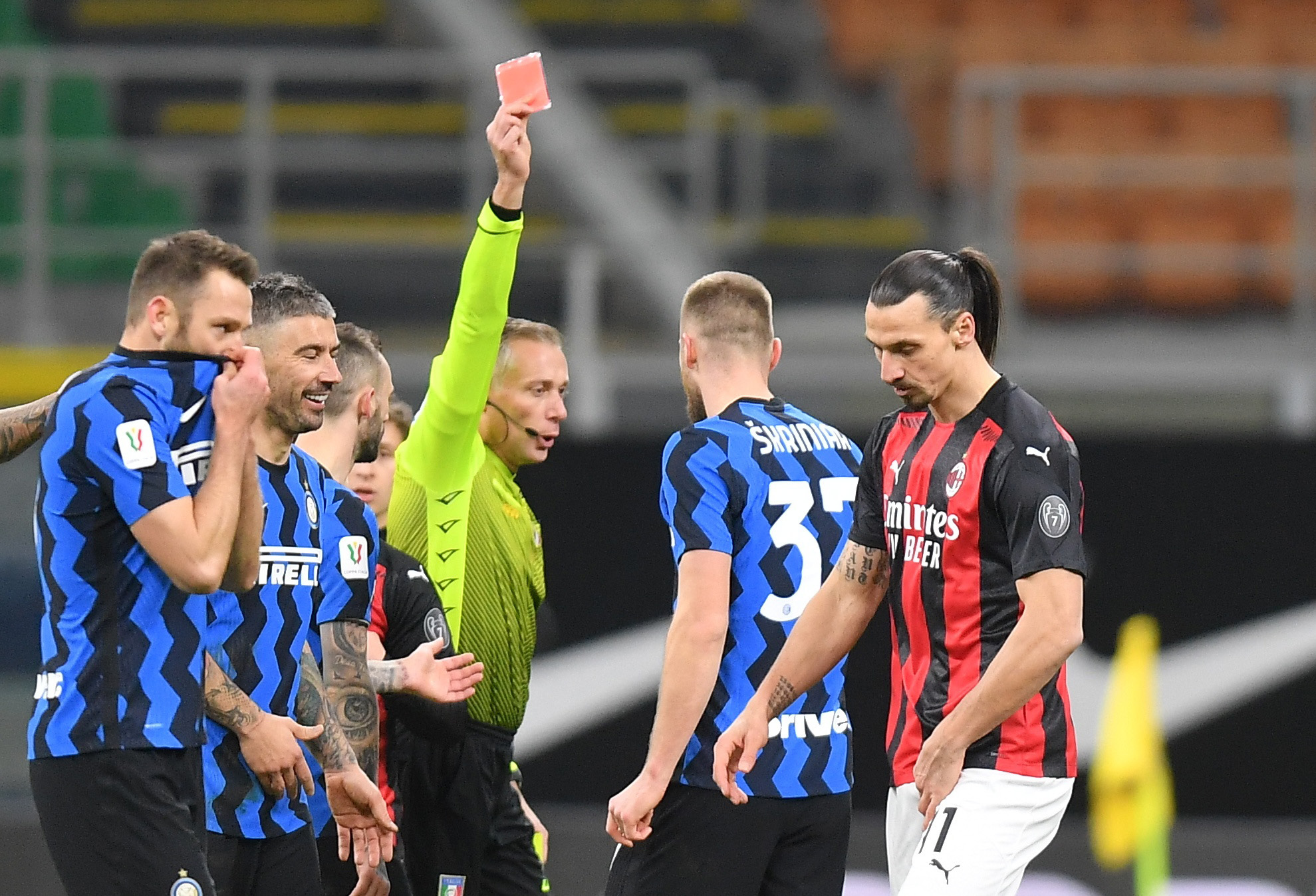 Người h&ugrave;ng Ibrahimovic h&oacute;a tội đồ, AC Milan bị loại ở C&uacute;p quốc gia &Yacute; - Ảnh 5.