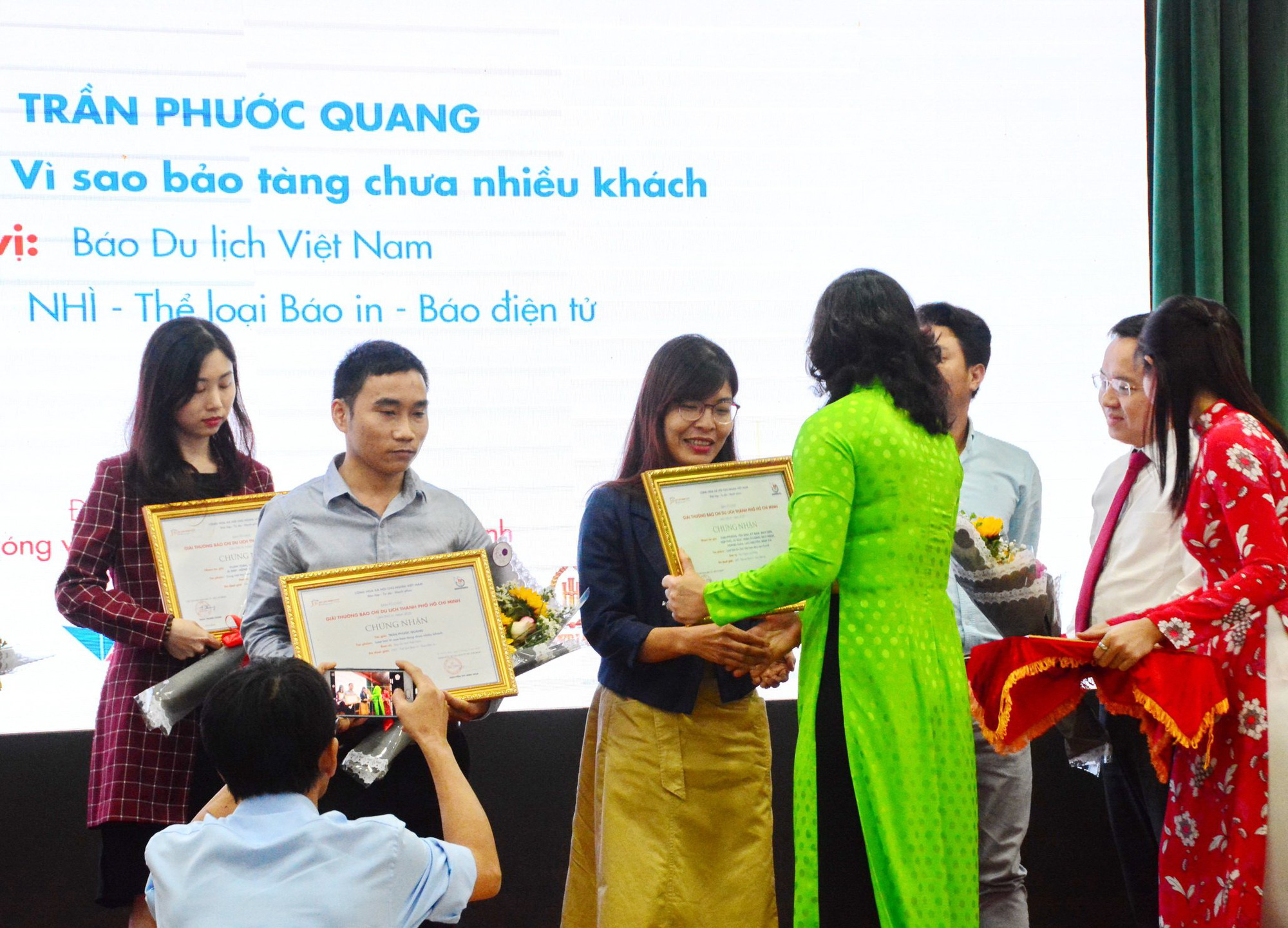 Báo Người Lao Động đoạt Giải Nhì Giải báo chí du lịch TP HCM 2020