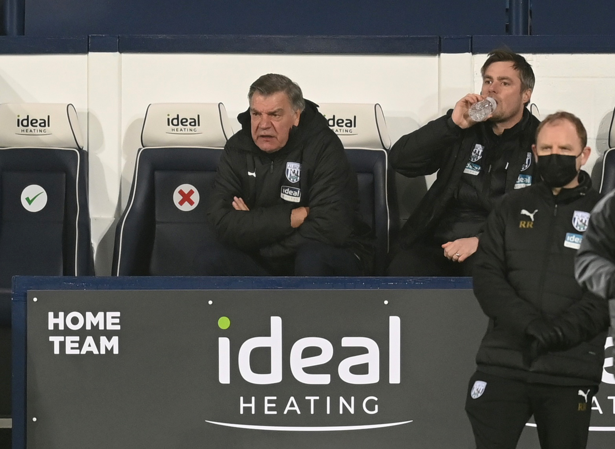 Đại ph&aacute; West Brom, Man City lần đầu l&ecirc;n đỉnh bảng Ngoại hạng - Ảnh 5.