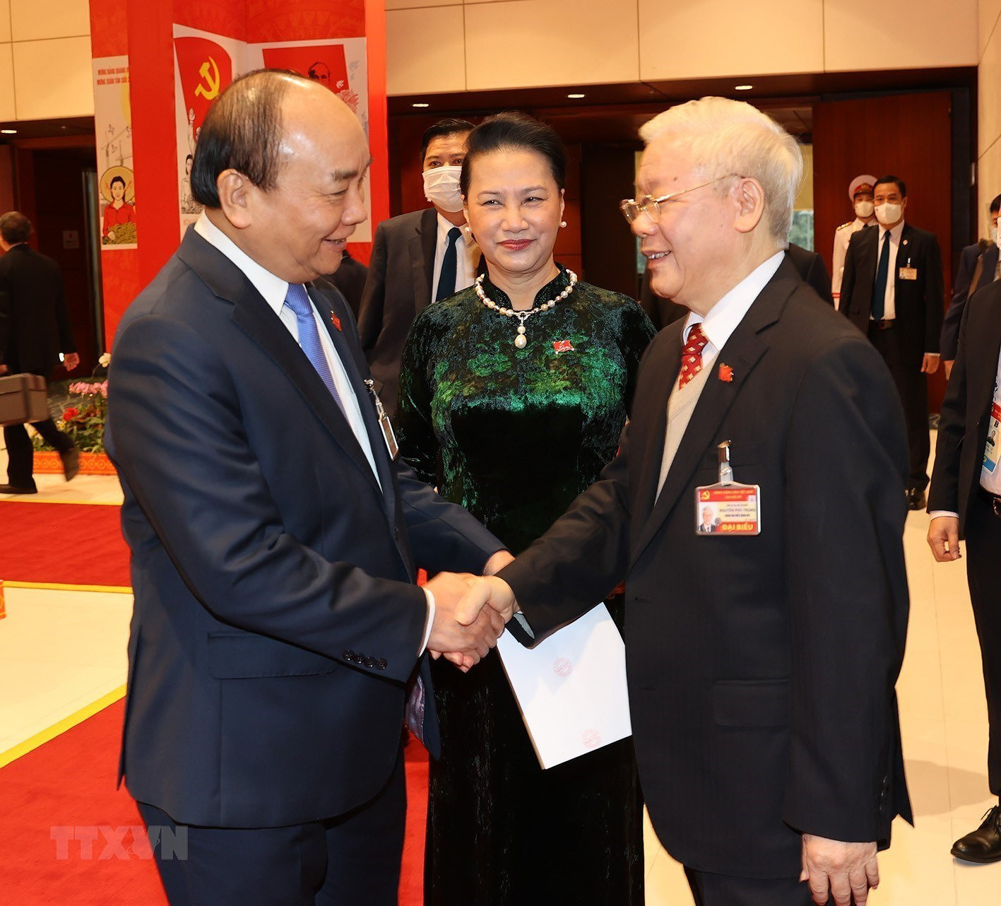 Ch&ugrave;m ảnh: Tổng B&iacute; thư, Chủ tịch nước dự phi&ecirc;n thảo luận c&aacute;c văn kiện Đại hội XIII - Ảnh 1.