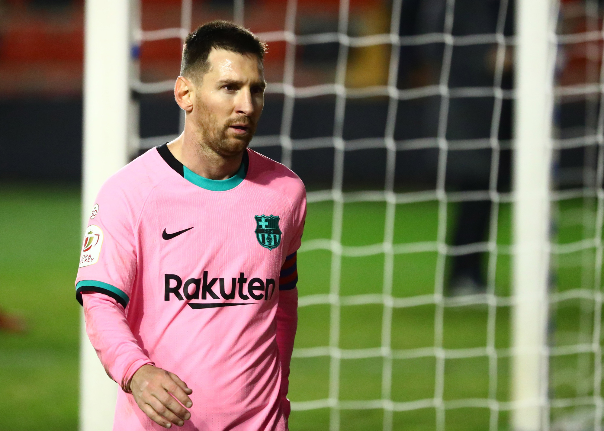 Giúp Barcelona ngược dòng, Messi thiết lập kỷ lục mới