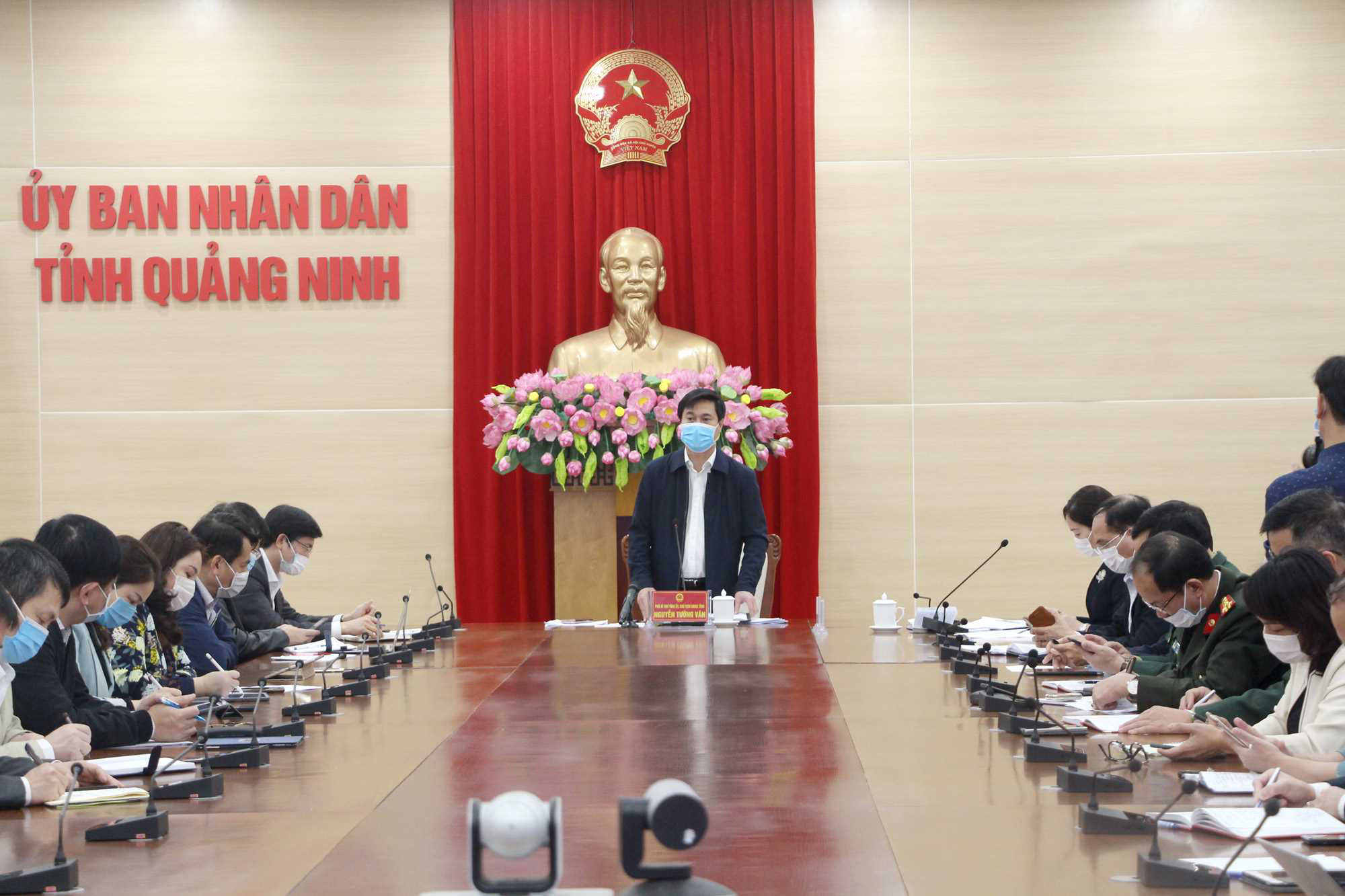 Chủ tịch Quảng Ninh: Sẵn s&agrave;ng ứng ph&oacute; với trường hợp xấu nhất c&oacute; thể xảy ra - Ảnh 1.